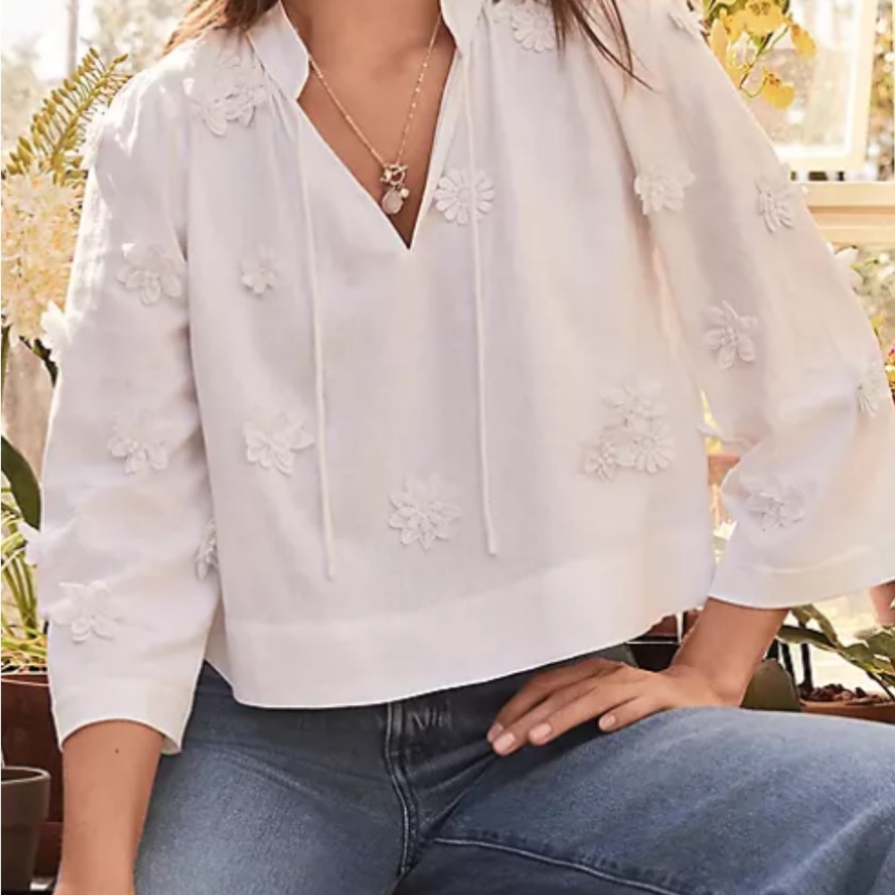 The Loft white  Floral Embroidered Women's Top